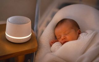 Bruit blanc et bébé prématuré : comment l’utiliser en douceur pour favoriser l’apaisement et le sommeil