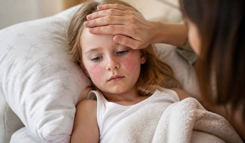 5ème maladie infantile : symptômes, contagion et traitements chez l’enfant