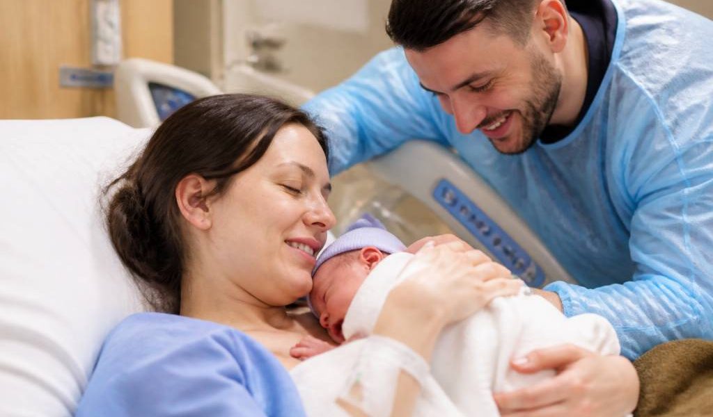 Accouchement à combien de semaines : comprendre le terme de la grossesse