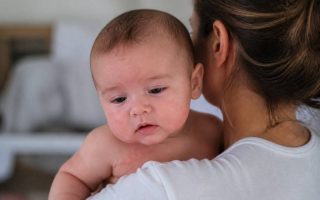 5e maladie symptôme : les signes à surveiller chez bébé