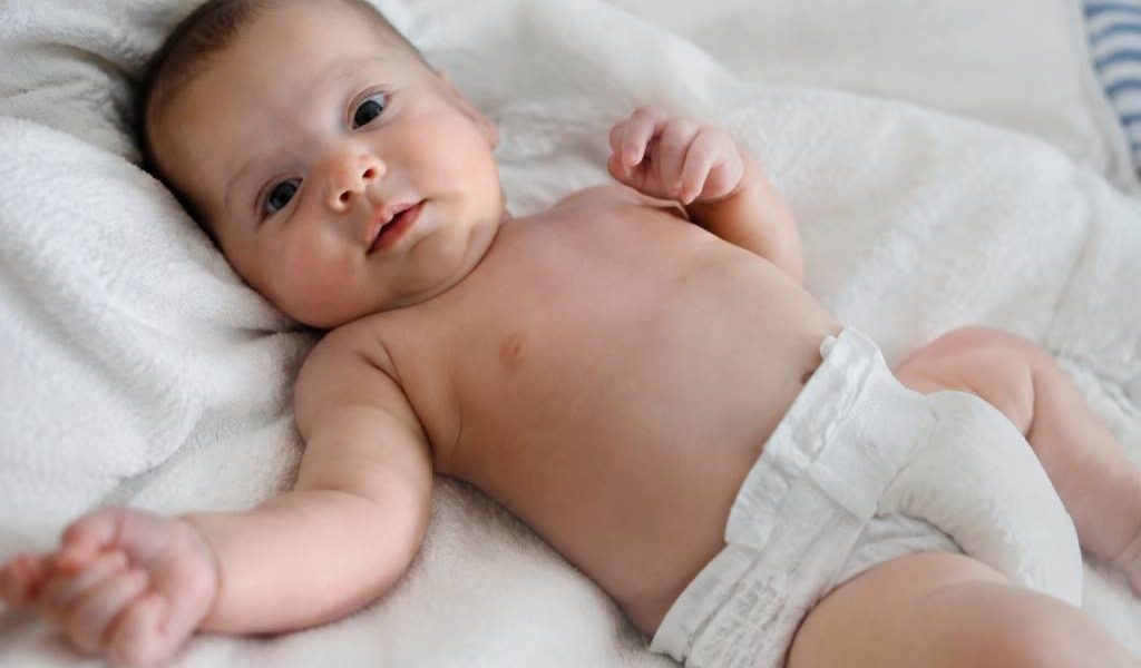 À quoi sert la circoncision : raisons, bénéfices et déroulement chez le bébé