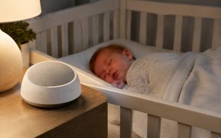 Son blanc bébé : bienfaits, utilisation et précautions pour le sommeil de bébé
